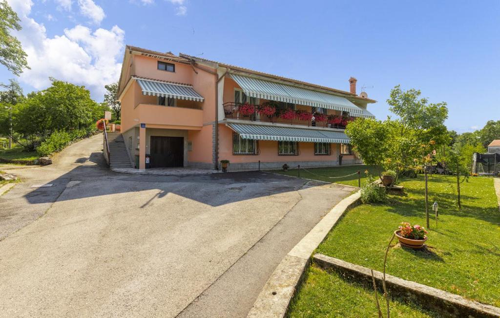 Apartman Nora Mucici Exterior foto